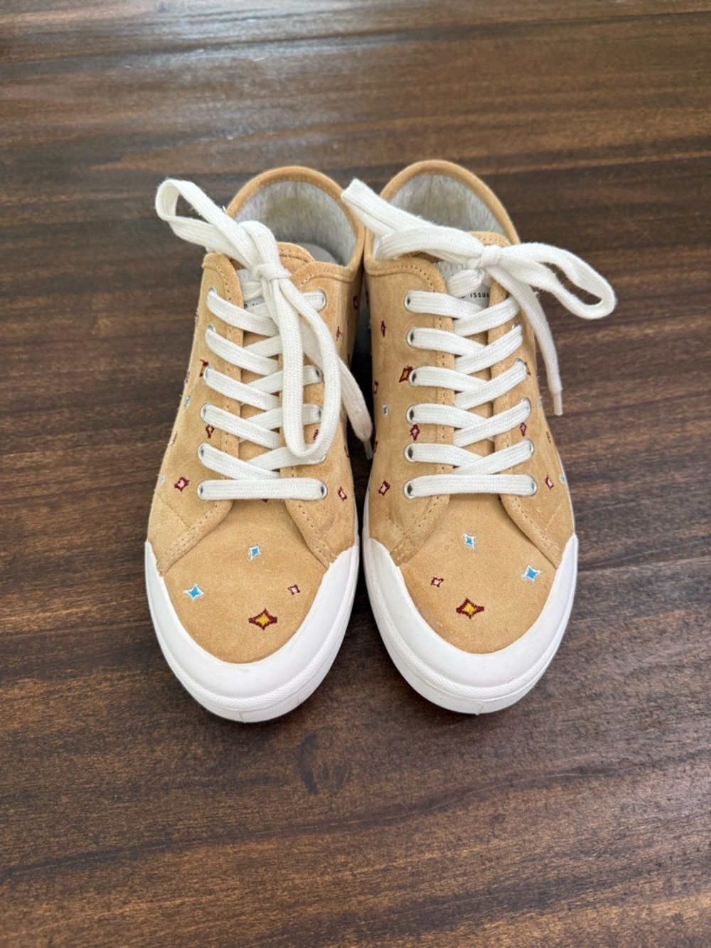 Rag & Bone Standard Issue sneakers in the "Dune Embroidered" colorway